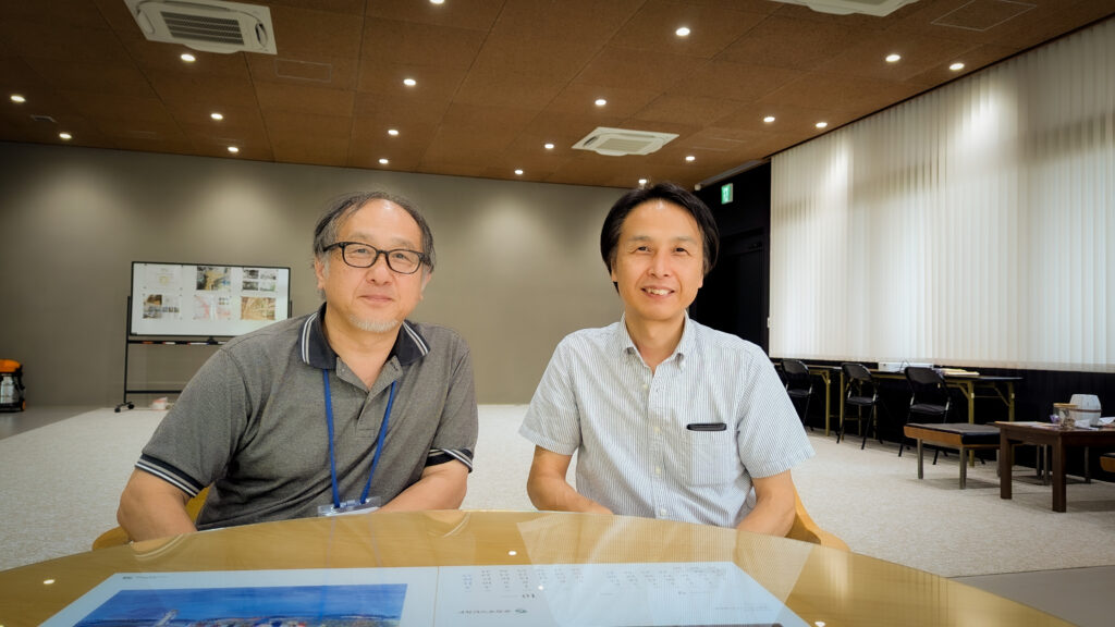 室長の吉田（左）と代表の井上（右）